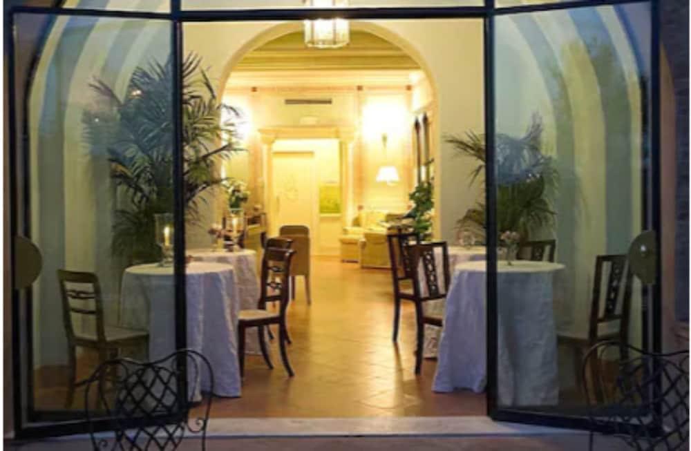 Residenza d'Epoca Campo Regio Relais Bed and Breakfast Siena Buitenkant foto